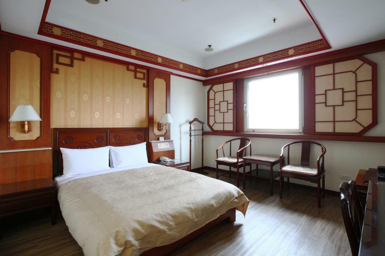 Hua Du Hotel Chilung Exteriör bild