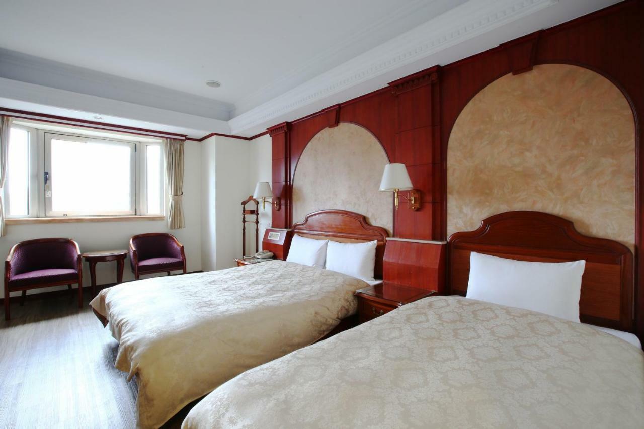 Hua Du Hotel Chilung Exteriör bild