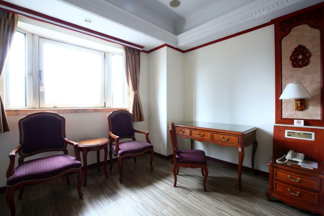 Hua Du Hotel Chilung Exteriör bild