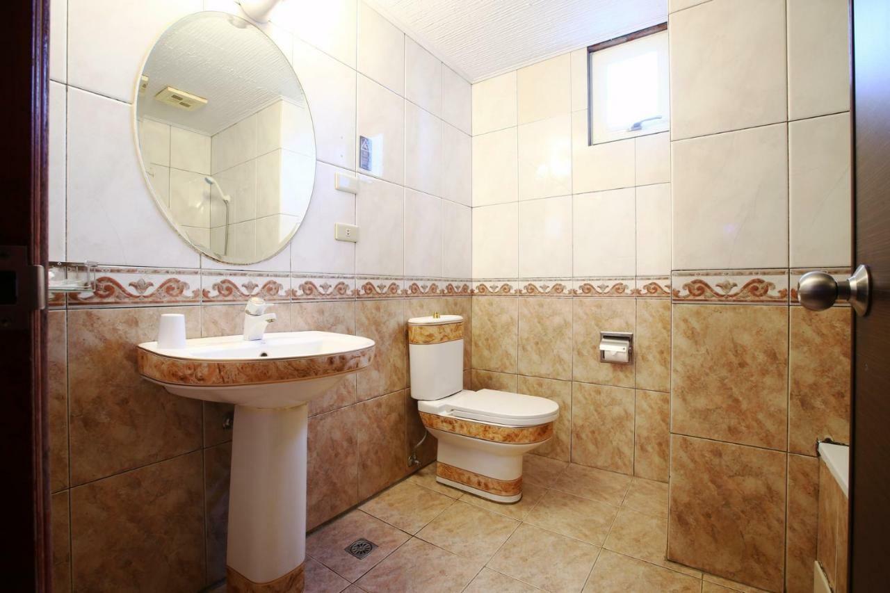 Hua Du Hotel Chilung Exteriör bild