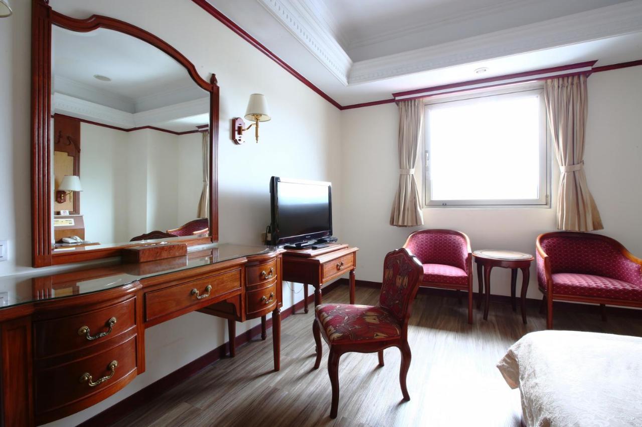 Hua Du Hotel Chilung Exteriör bild